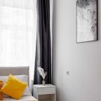 Апартаменты, Апартаменты 3-х комнатные на Жуковском 36