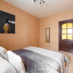 Апартаменты, Апартаменты 3-х комнатные на Гражданском 19