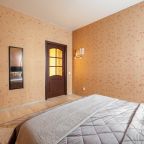 Апартаменты, Апартаменты 3-х комнатные на Гражданском 19