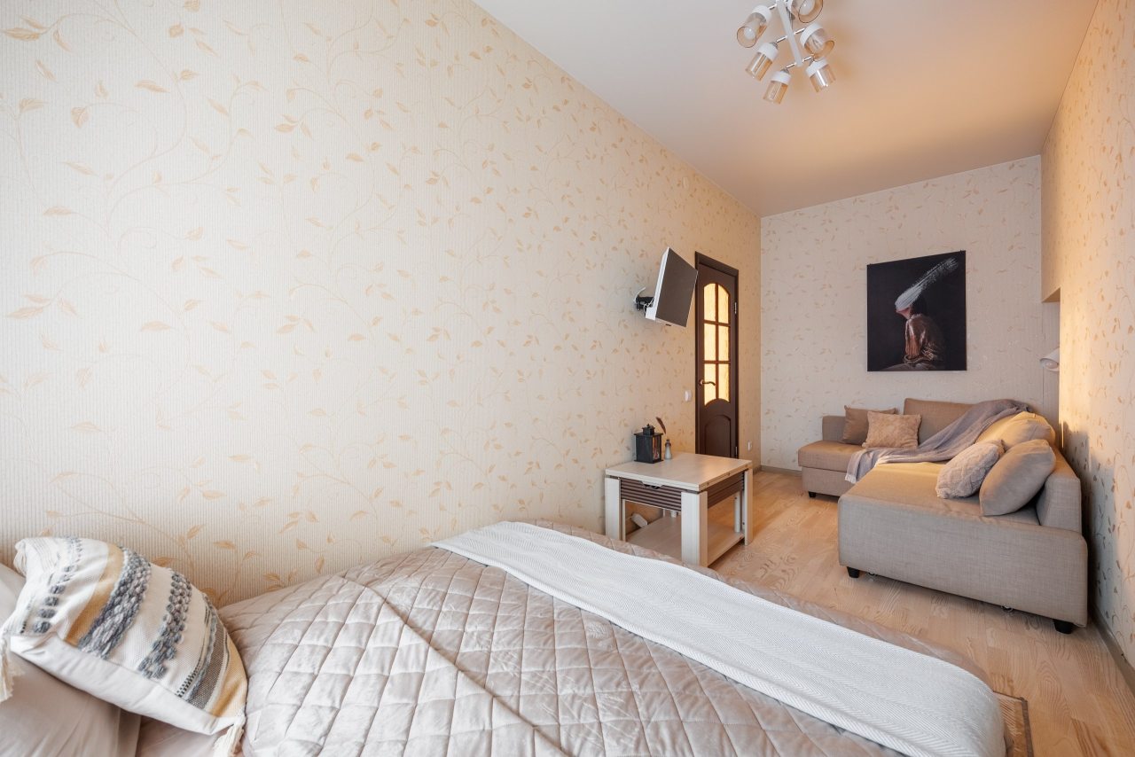 Апартаменты, Апартаменты 3-х комнатные на Гражданском 19