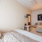 Апартаменты, Апартаменты 3-х комнатные на Гражданском 19