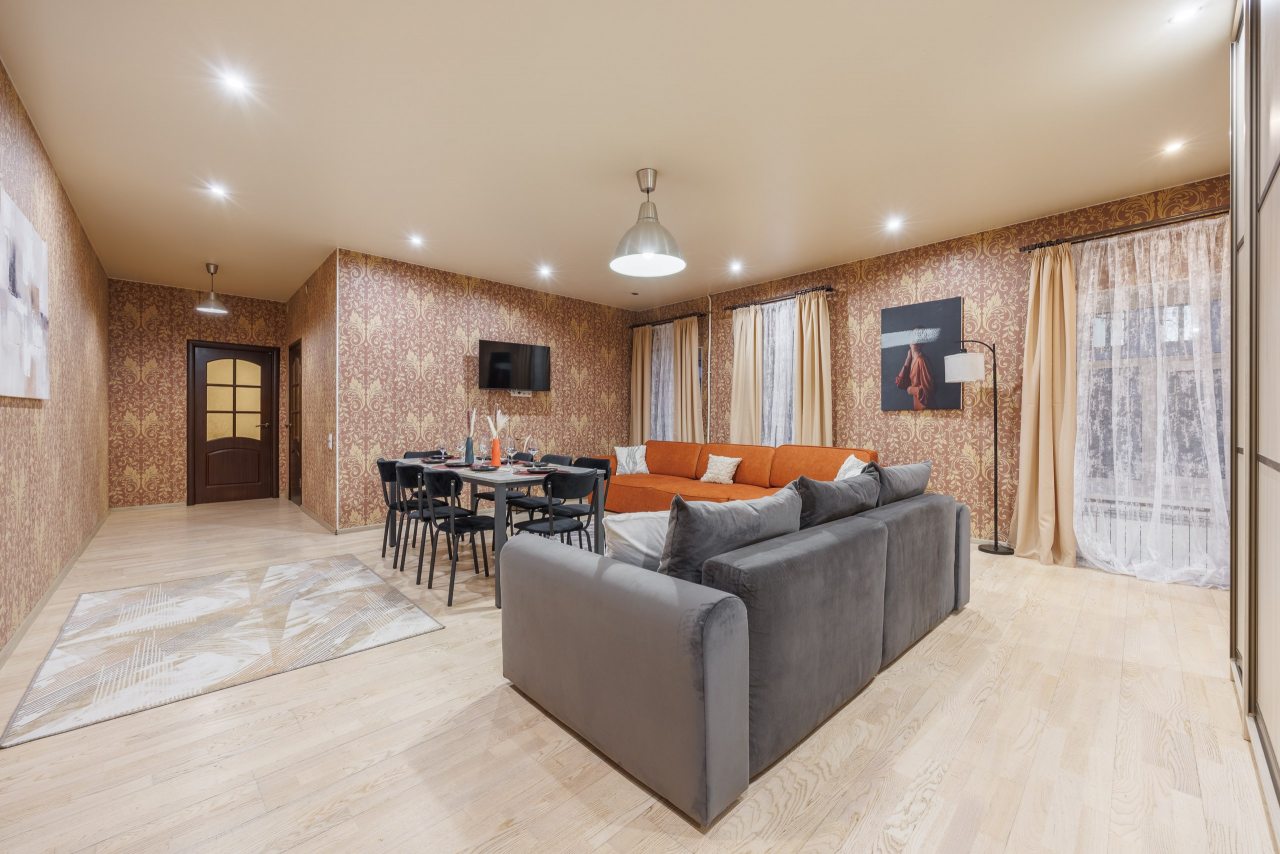 Апартаменты, Апартаменты 3-х комнатные на Гражданском 19