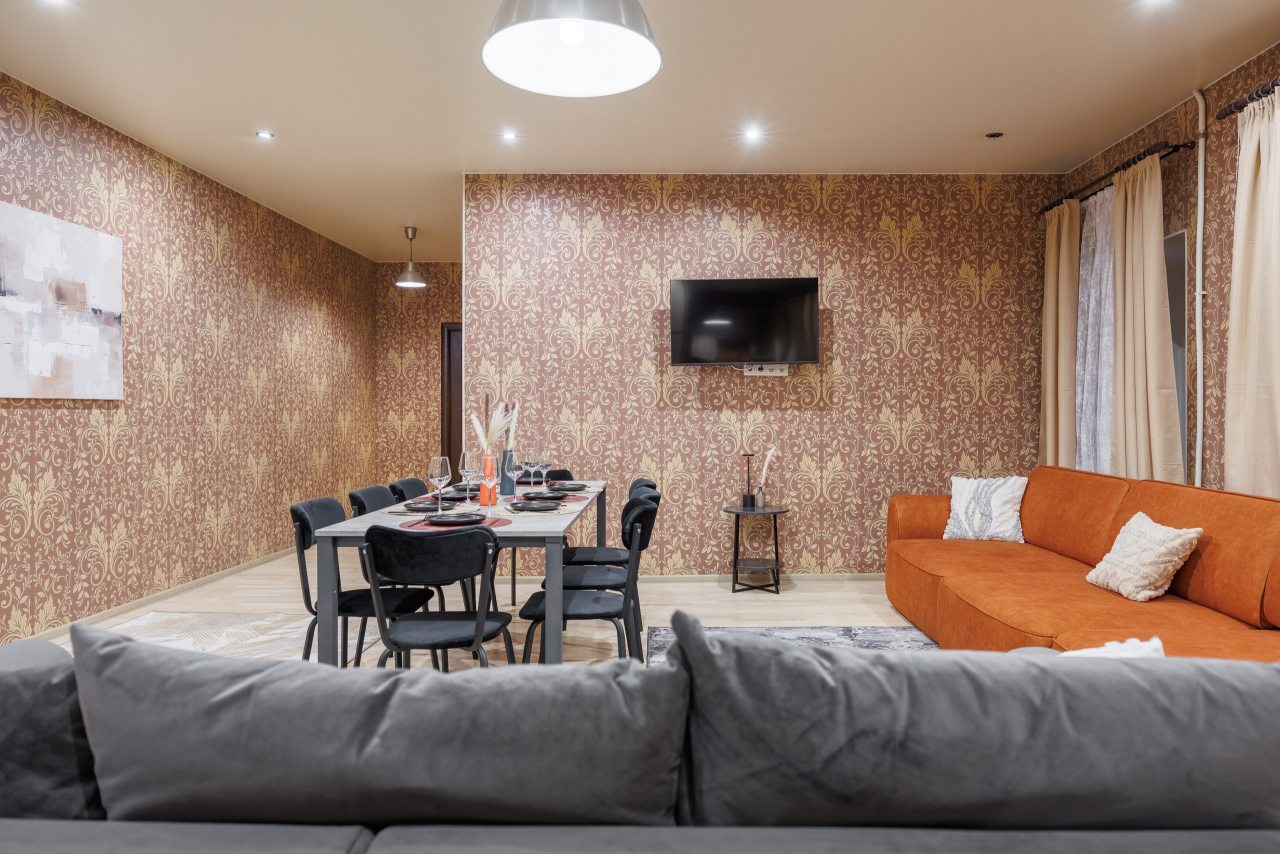 Апартаменты, Апартаменты 3-х комнатные на Гражданском 19