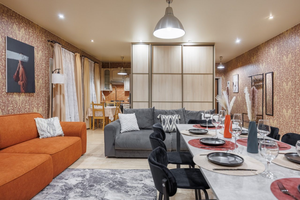 Апартаменты, Апартаменты 3-х комнатные на Гражданском 19