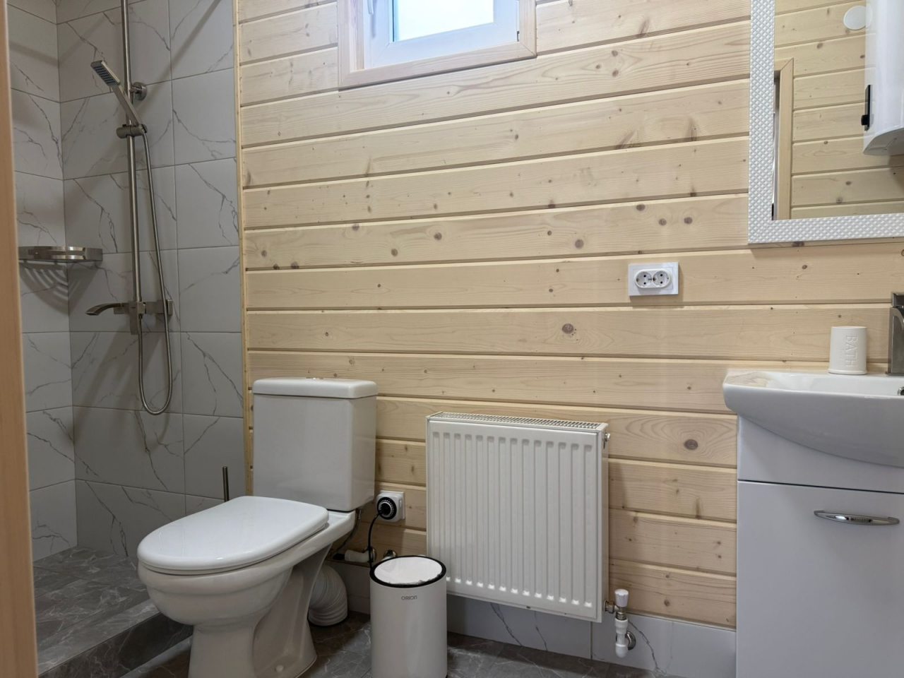 Дом (Большой шестиместный), База отдыха Шёпот Леса