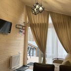 Мини-дом (Маленький четырехместный), База отдыха Шёпот Леса