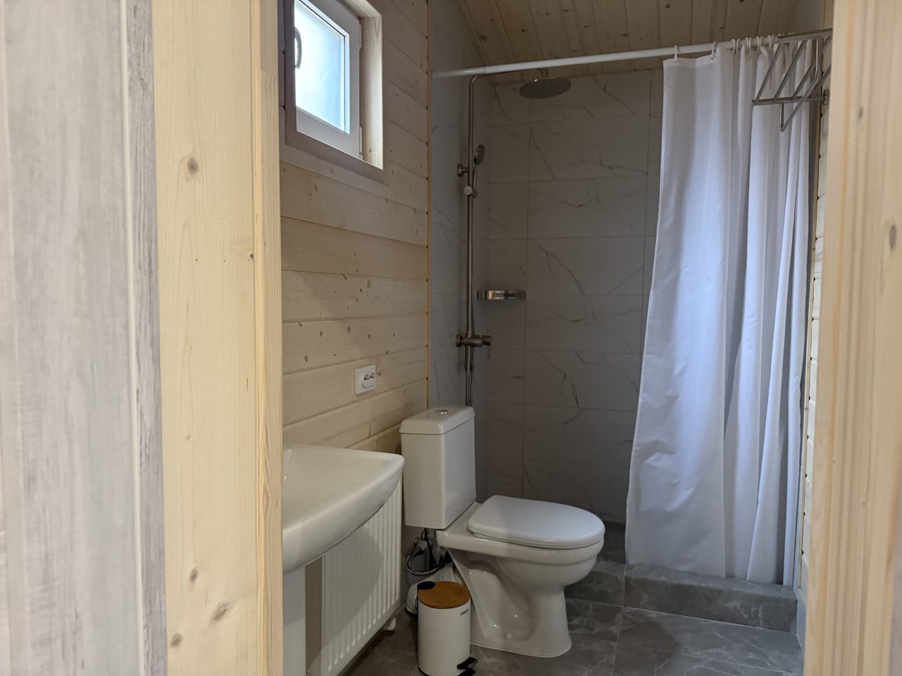 Дом (Маленький четырехместный), База отдыха Шёпот Леса