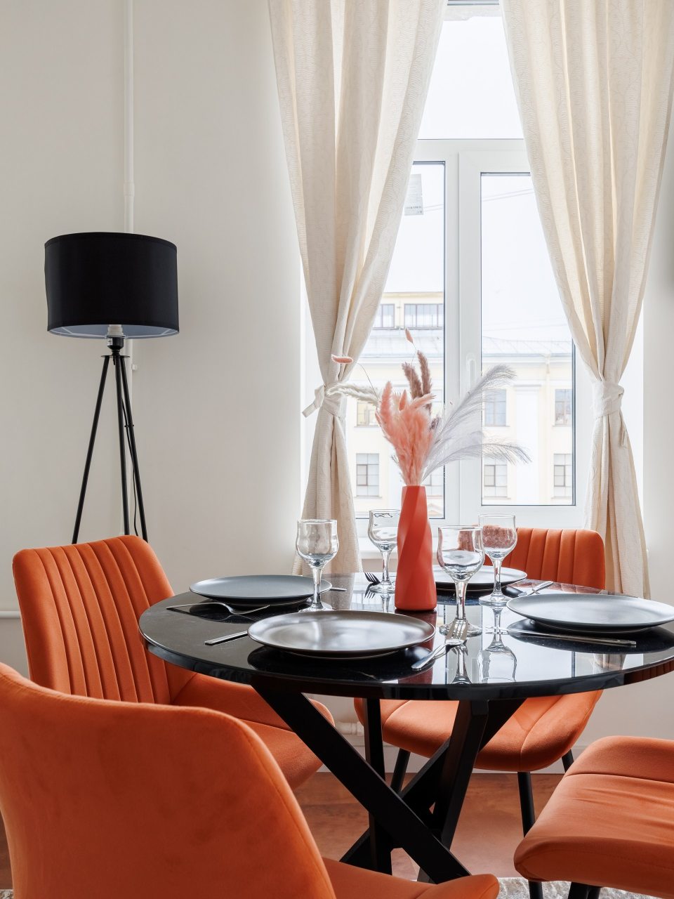 Апартаменты (С видом на канал Грибоедова), Апартаменты 3-х комнатные на Грибоедова 46