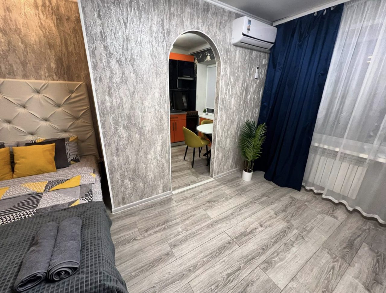 Комната , кухня,