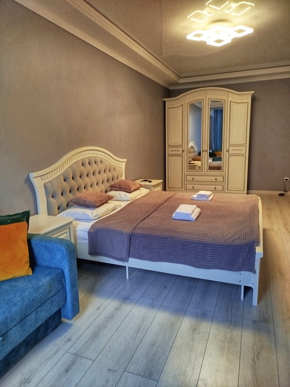 Кухня, Апартаменты В парке имени Кирова