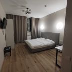 Полулюкс, Гостиница MARSEL