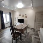 Полулюкс (Трехкомнатный с двумя спальнями), Гостевой дом Райский уголок