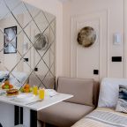 Трёхместный и более (Венера), Апартаменты Home24 у метро Царицыно