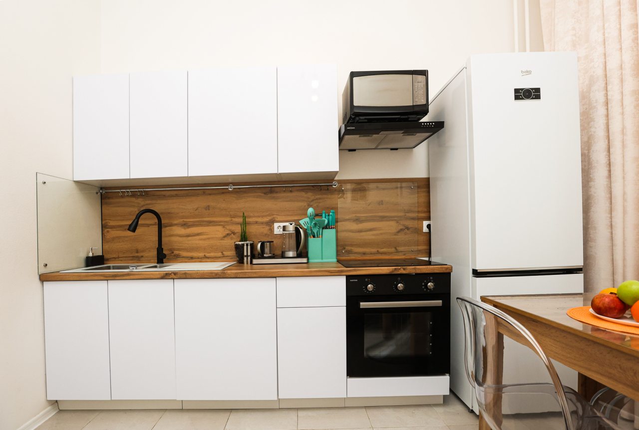 Квартира (Мондриан), Апартаменты Home24 на Каштановой 14