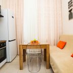 Квартира (Мондриан), Апартаменты Home24 на Каштановой 14