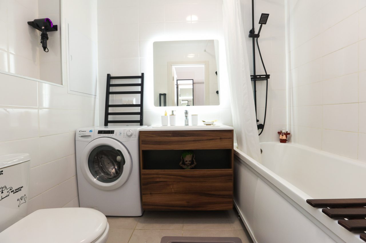 Квартира (Мондриан), Апартаменты Home24 на Каштановой 14