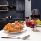 Трёхместный и более (Дарк Блю), Апартаменты Home24 на Верхне-Пролетарской 7