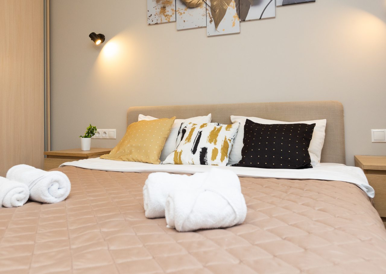 Трёхместный и более (Милк шейк), Апартаменты Home24 на Верхне-Пролетарской 7