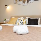 Трёхместный и более (Милк шейк), Апартаменты Home24 на Верхне-Пролетарской 7