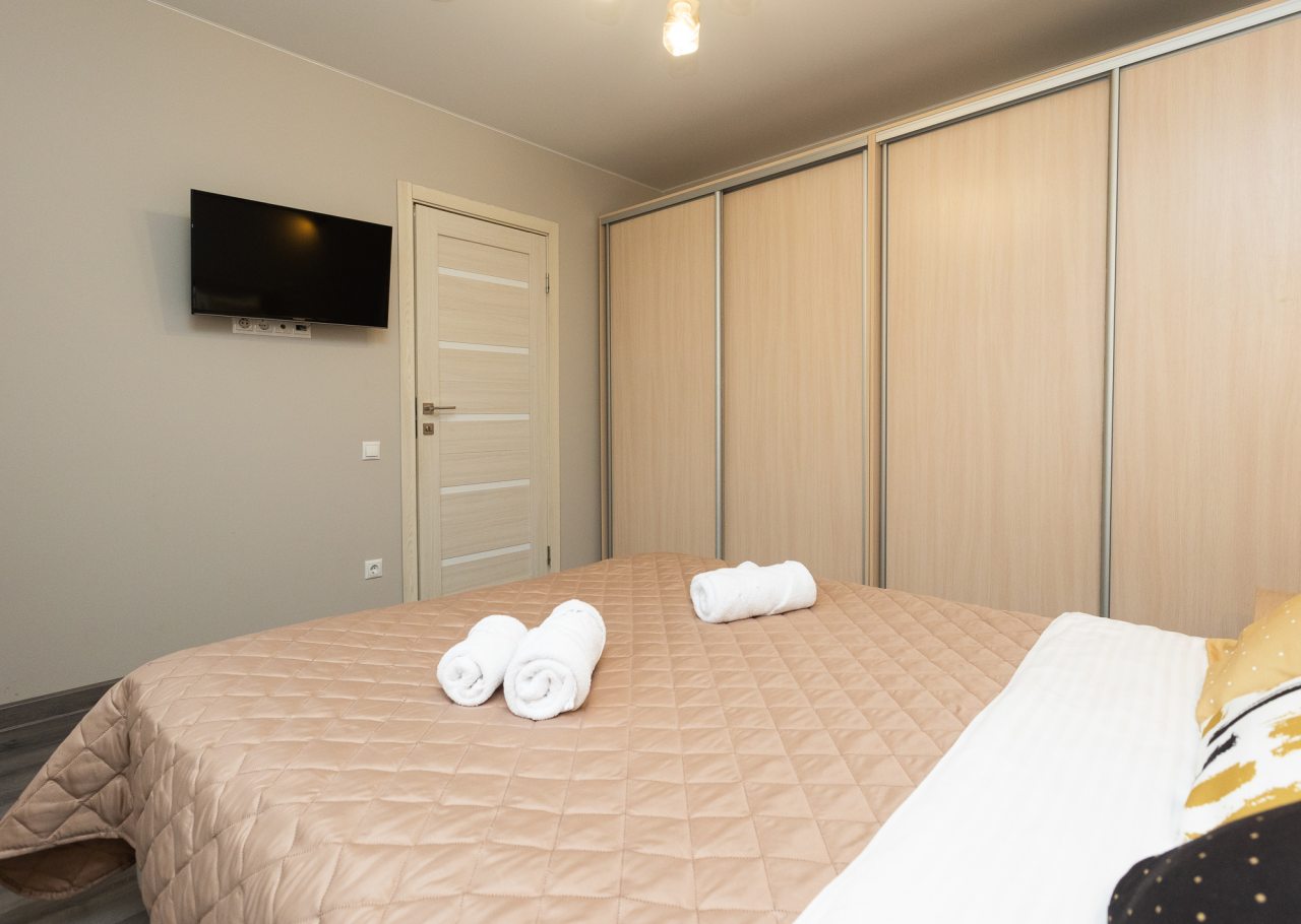 Трёхместный и более (Милк шейк), Апартаменты Home24 на Верхне-Пролетарской 7