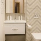 Поздний отъезд, Апартаменты SvoyLux в центре Столицы