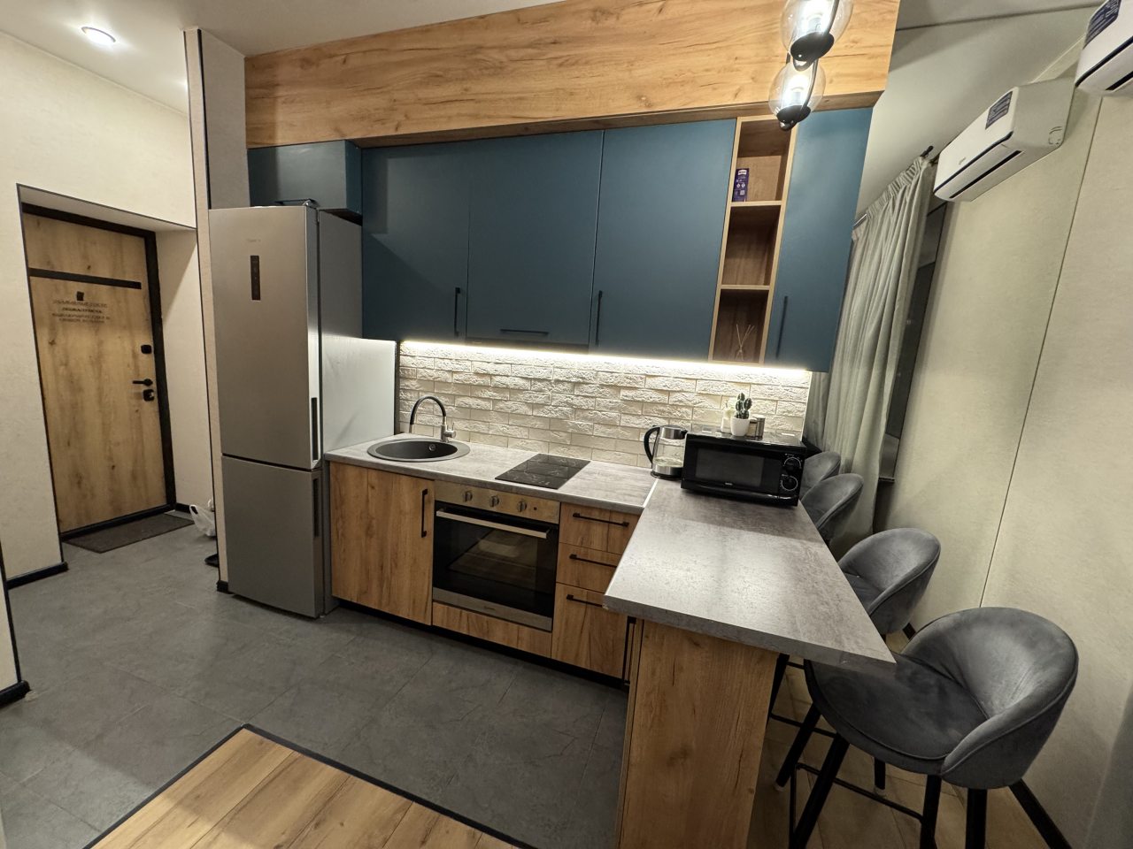 Квартира (Рядом с метро 