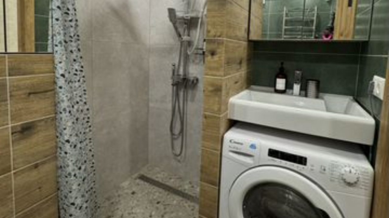 Квартира (Рядом с метро 