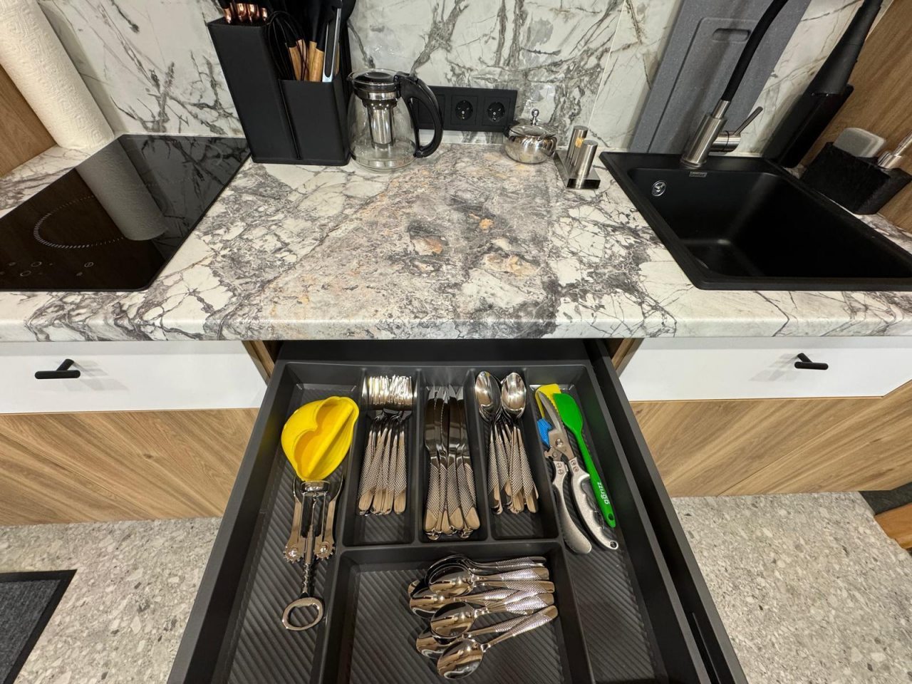 Коттедж (Загородная вилла в лесу), Загородная вилла в лесу