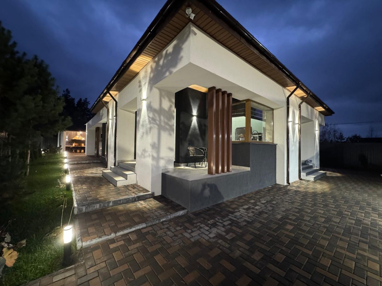 Коттедж (Загородная вилла в лесу), Загородная вилла в лесу