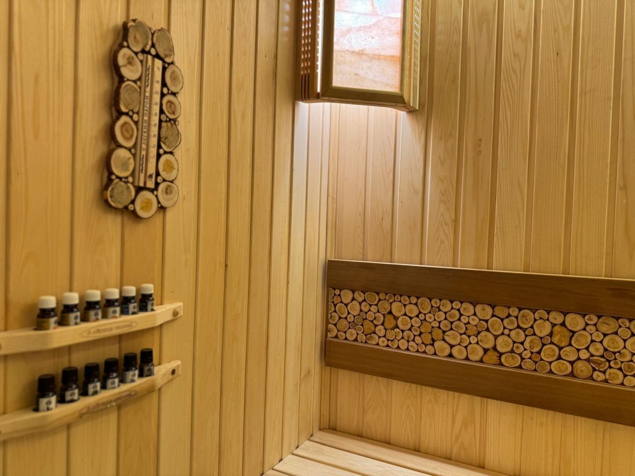 Коттедж (Загородная вилла в лесу), Загородная вилла в лесу