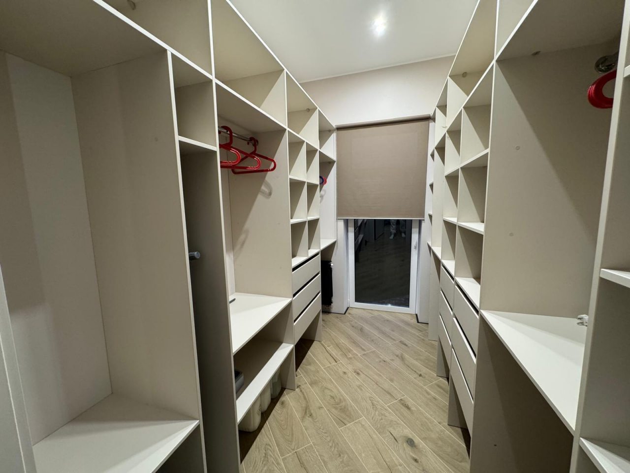 Коттедж (Загородная вилла в лесу), Загородная вилла в лесу