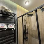 Двухместный (Дом-баня вдали от городской суеты), Загородная вилла в лесу