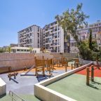 Детская площадка с безопасным покрытием, Апартаменты МореСолнцеАпарт в ЖК Море
