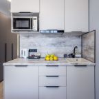 Апартаменты (Студия с балконом 10-145-21А), Апартаменты МореСолнцеАпарт в ЖК Море