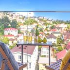 Апартаменты (Студия с балконом 10-145-21А), Апартаменты МореСолнцеАпарт в ЖК Море