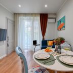 Апартаменты (Апартаменты с балконом 3-47-21А), Апартаменты МореСолнцеАпарт в ЖК Море