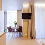 Апартаменты (Апартаменты с балконом 3-35-21Ак1), Апартаменты МореСолнцеАпарт в ЖК Море