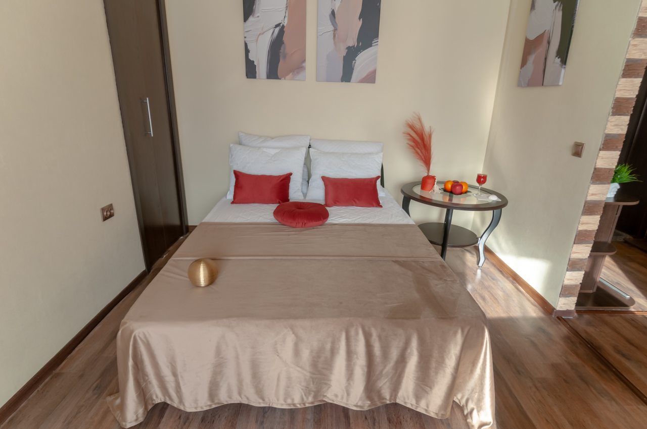 Четырехместный (Номер), Апартаменты Крас.Раб 94