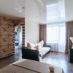 Поздний отъезд, Апартаменты Крас.Раб 94