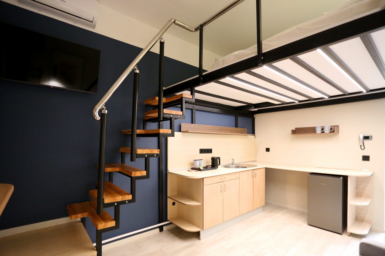 Трехместный (Студия), Гостиница САМПО