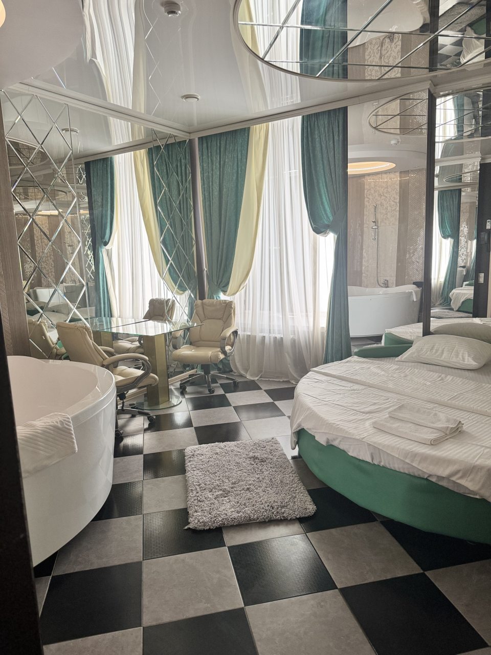 Двухместный (Номер комфорт с видом на Волгу), Спа-отель INFINITI