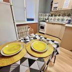 Трёхместный и более (Гостенская 7), Апартаменты Гостенская 7