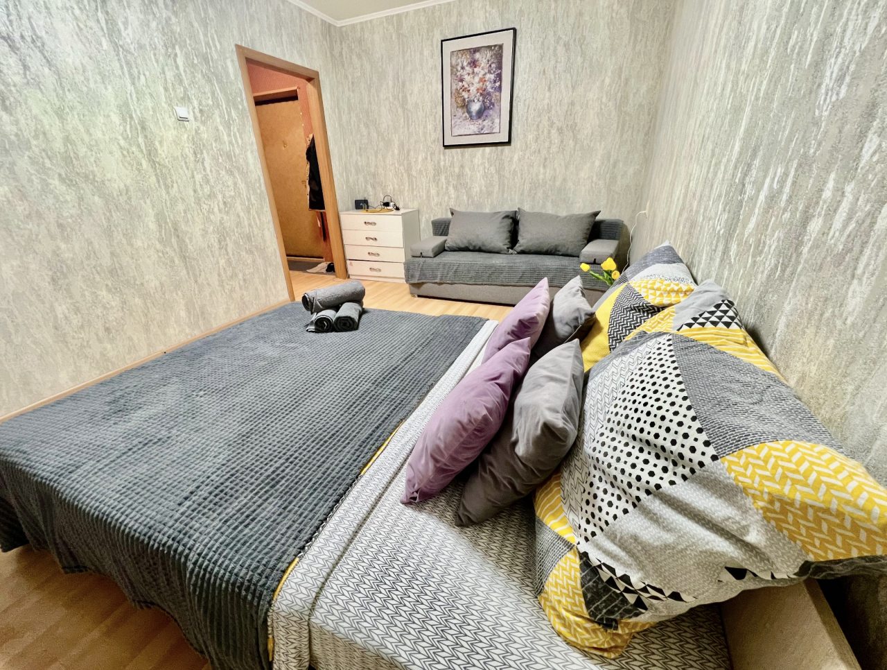 Трёхместный и более (Гостенская 7), Апартаменты Гостенская 7