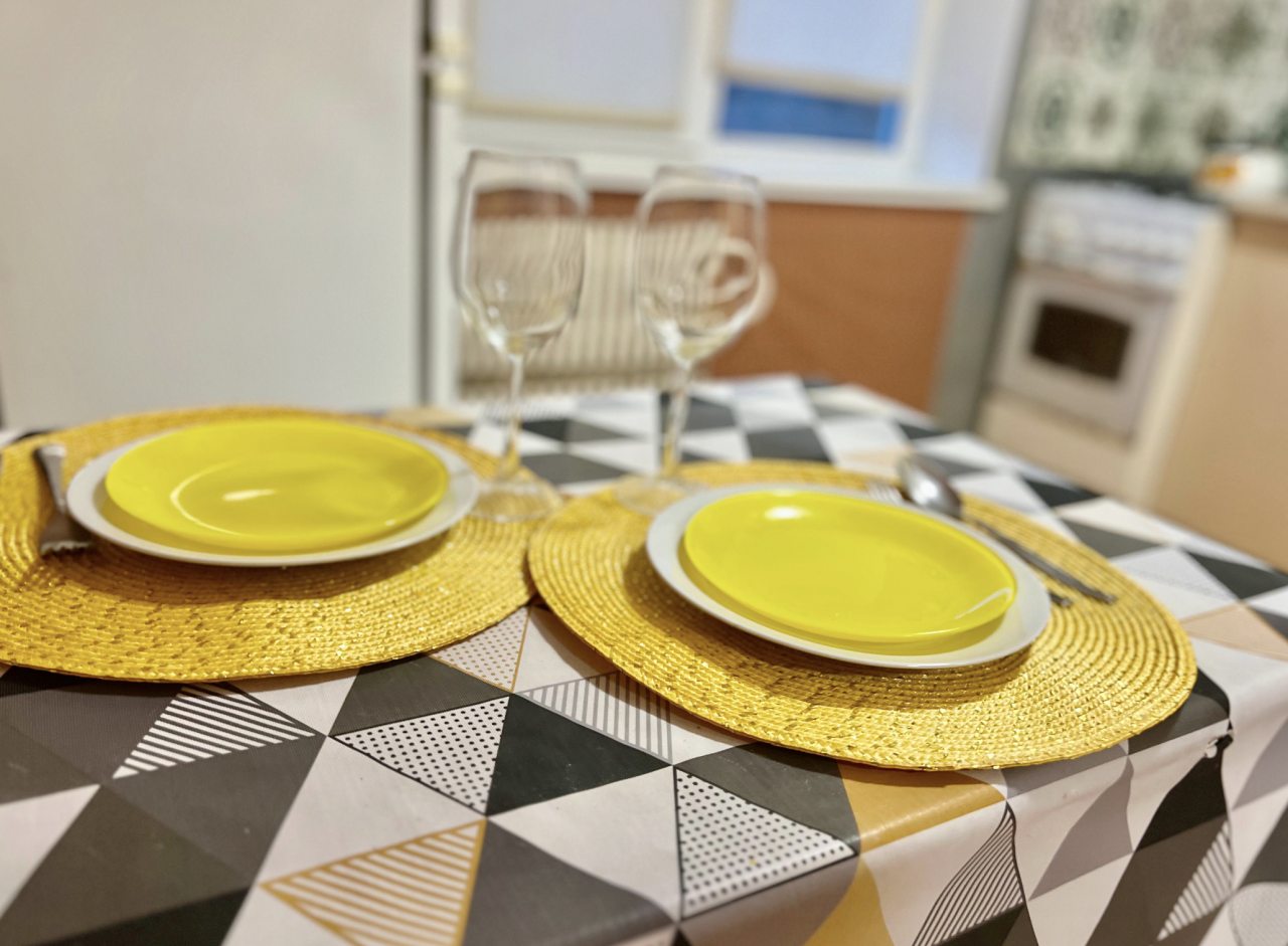 Трёхместный и более (Гостенская 7), Апартаменты Гостенская 7