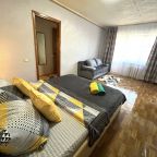 Трёхместный и более (Чумочева 34), Апартаменты Чумичева 34