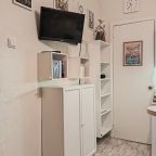 Есть несколько путеводителей по городу и классическая литература, Апартаменты Козирум