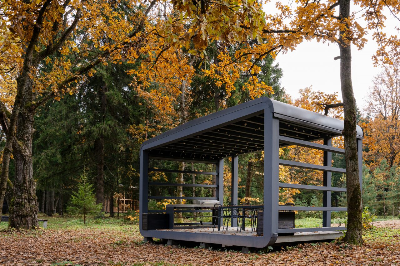 Беседки для отдыха, Отель Озеро Белых Лилий