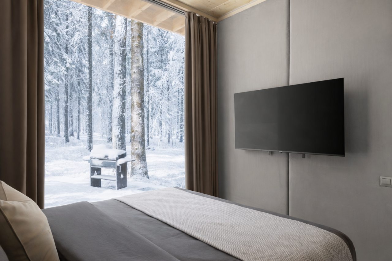 Коттедж (Натури), Отель Озеро Белых Лилий