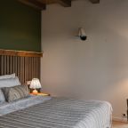 Двухкомнатный номер. Удобно для проживания семьи.