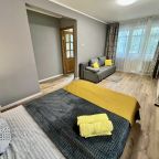 Трёхместный и более (Гражданский проспект 25а), Апартаменты На Гражданском проспекте 25а